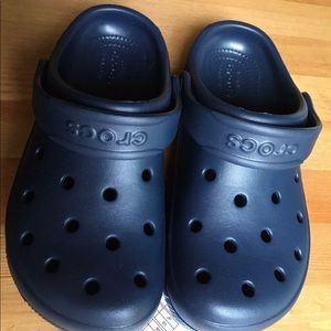Kids crocs coast clog - Navy Size j2 - NEW